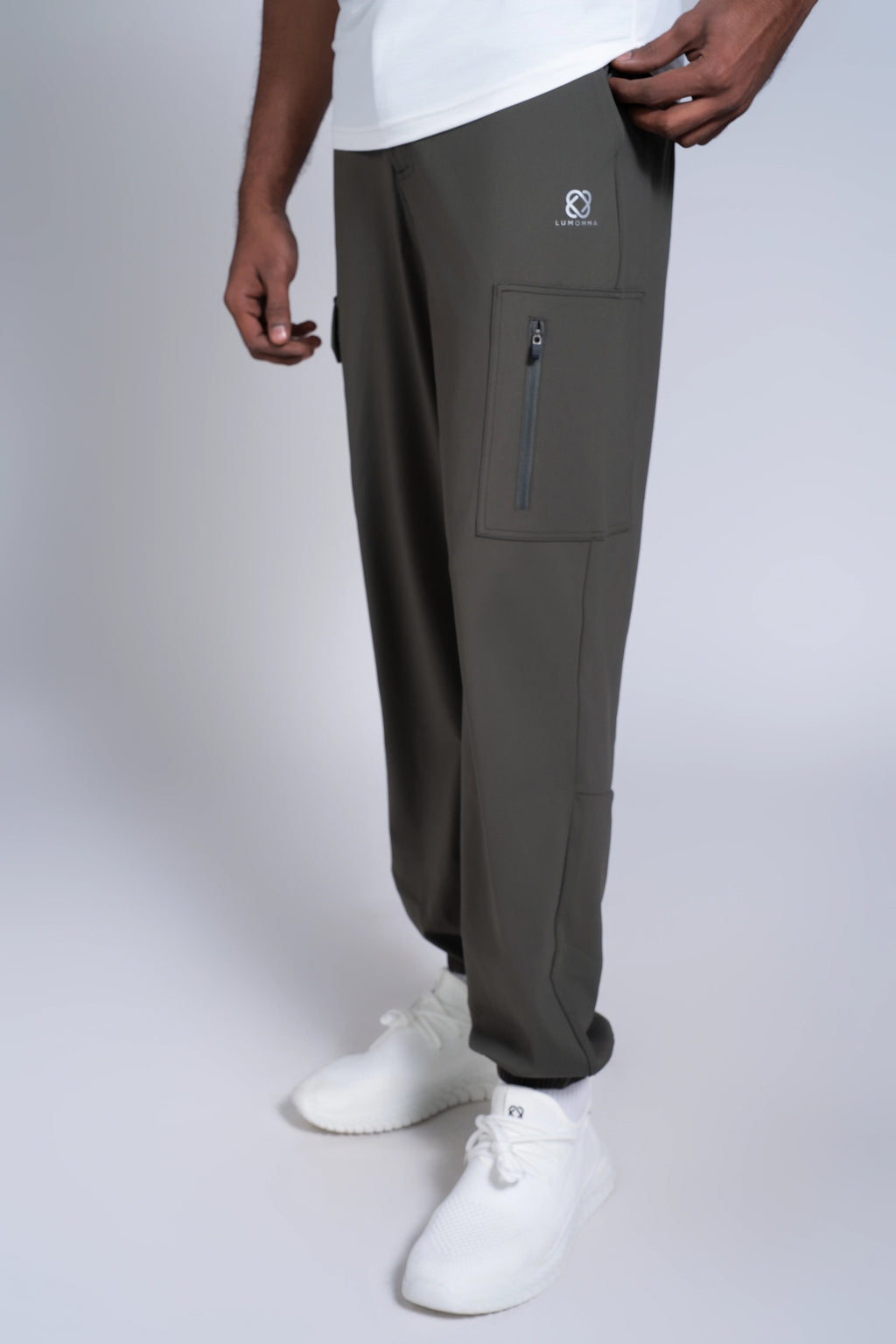 Aura Fit Joggers | Sage Green