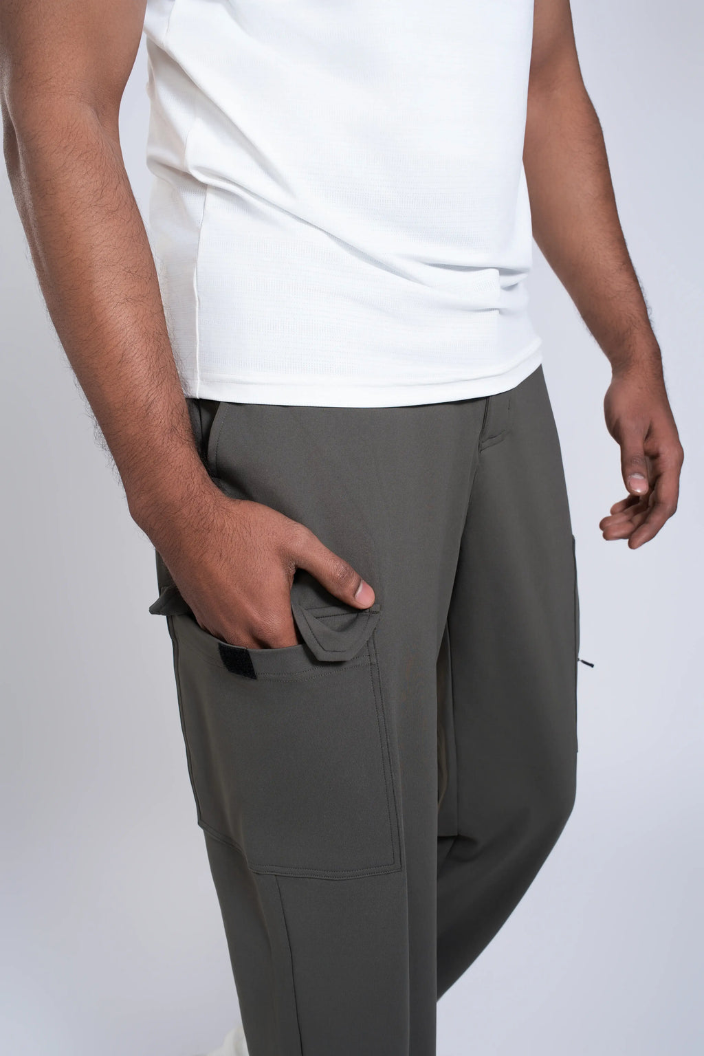 Aura Fit Joggers | Sage Green